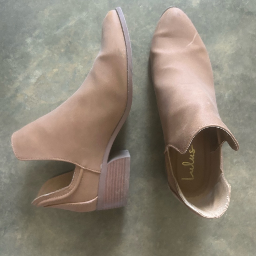 Lulu's Women's Beige Ankle Booties